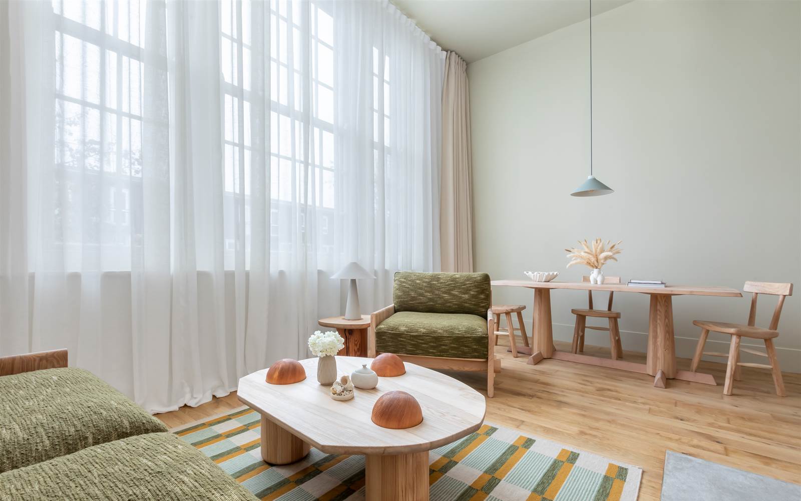 Town Hall Hotel and Apartments