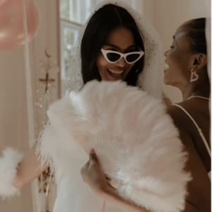 best gift for hen party